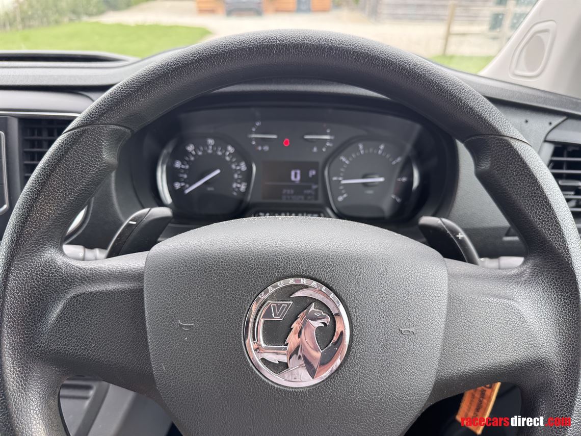 vauxhall-vivaro-service-van