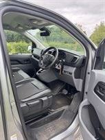 vauxhall-vivaro-service-van