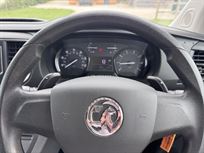 vauxhall-vivaro-service-van