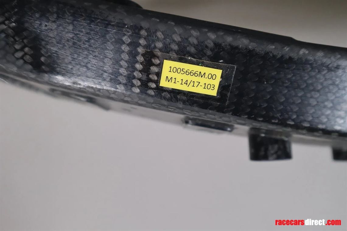 ferrari-488-gt3-front-shock-absorber-cfrp