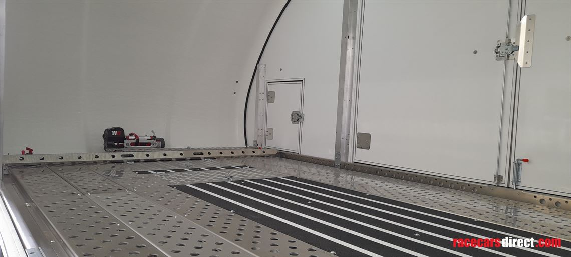 woodford-galaxy-covered-car-transporter-trail