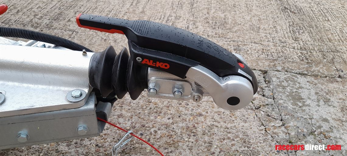 woodford-galaxy-covered-car-transporter-trail