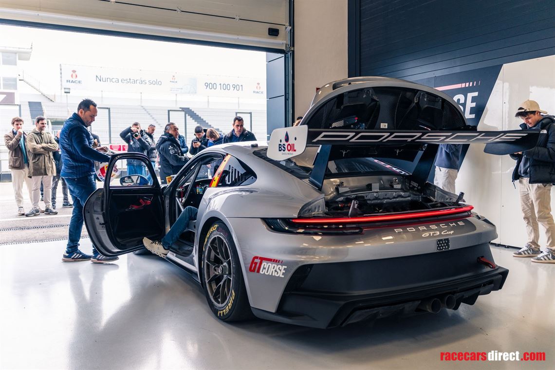porsche-992-gt3-cup