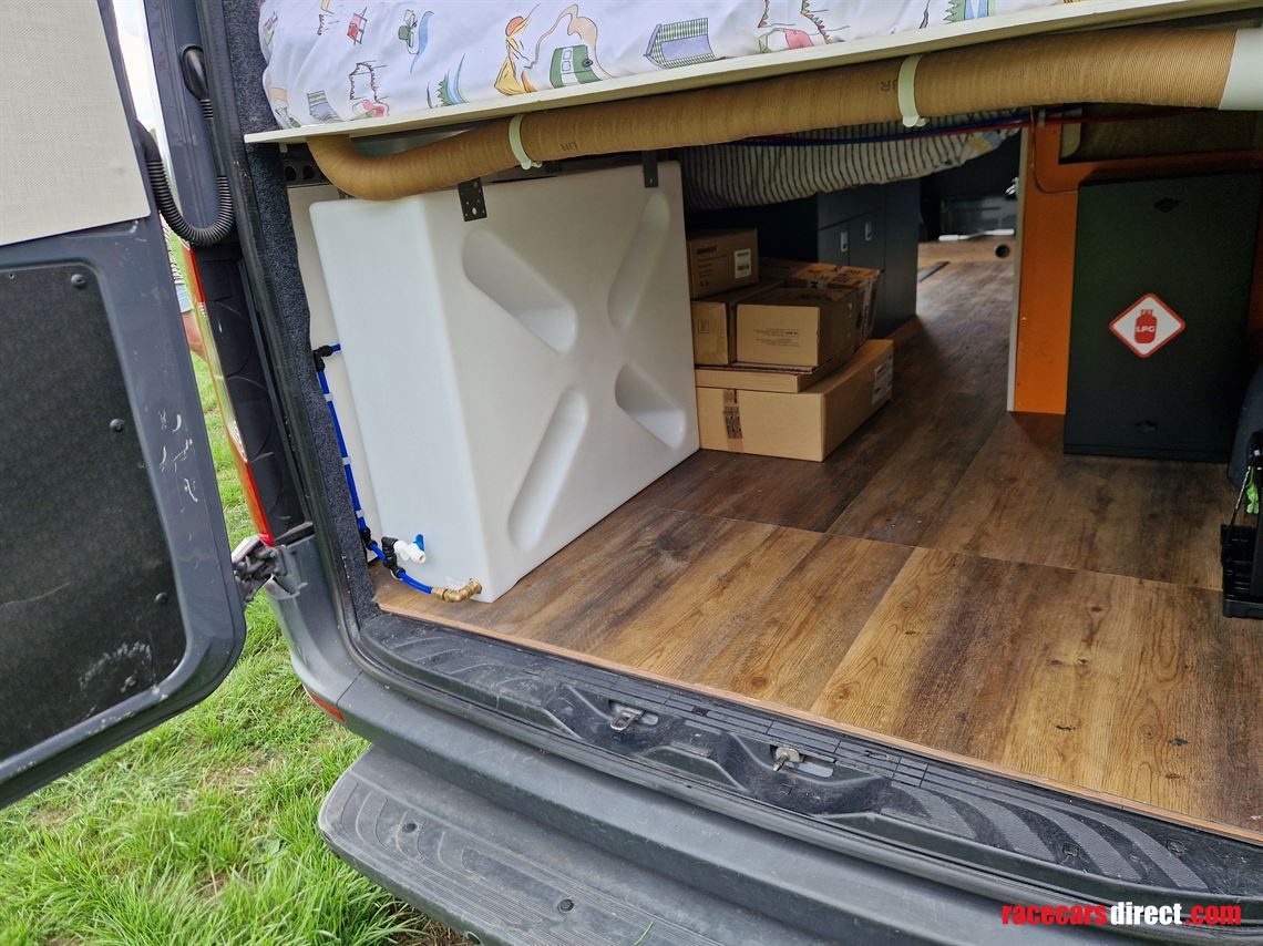 mercedes-sprinter-camper-motorhome