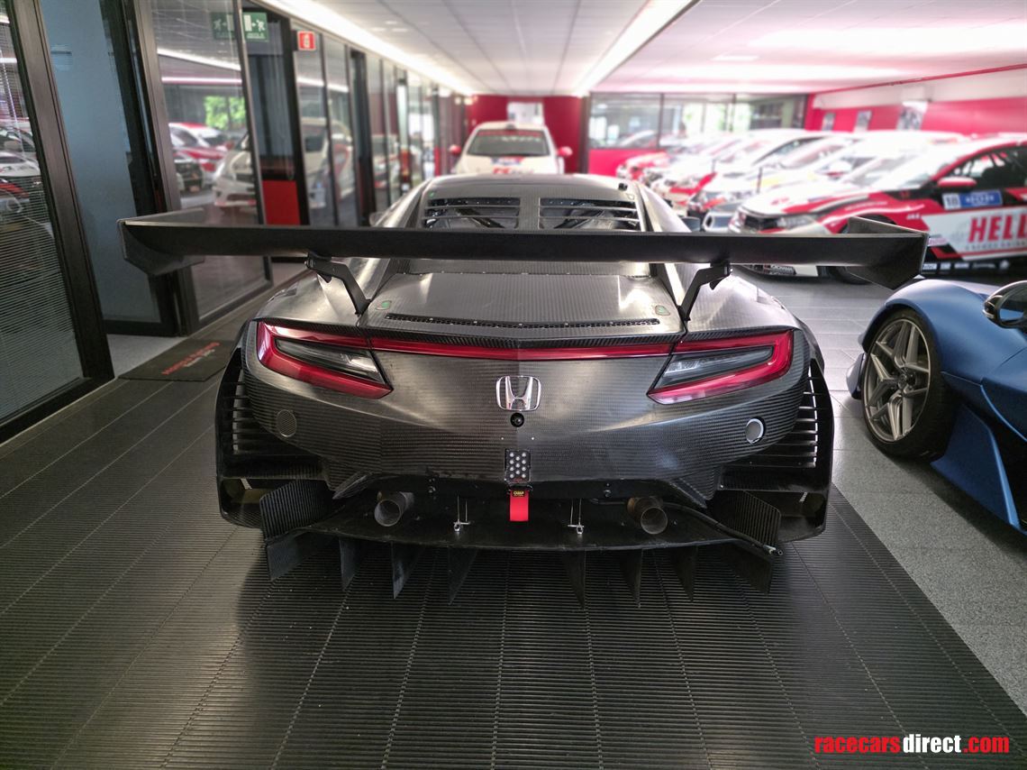 honda-nsx-gt3-evo22-nsx-gt3-001
