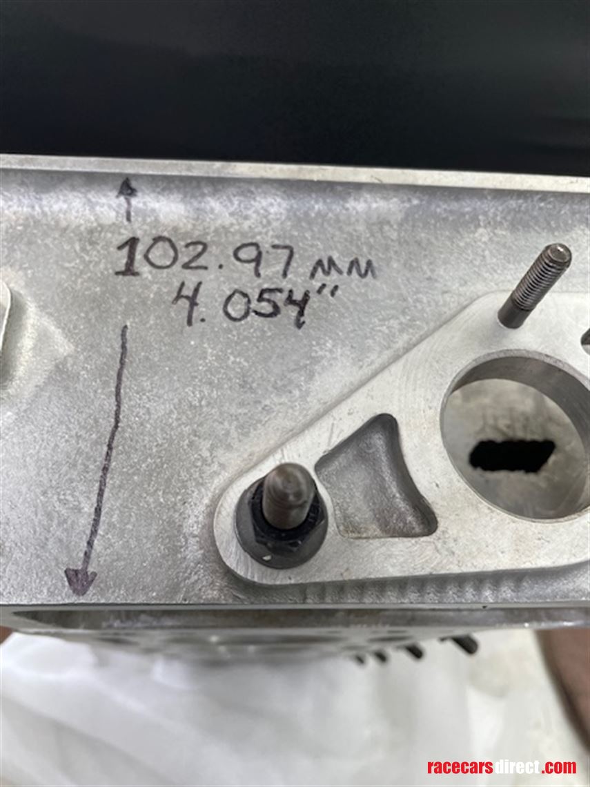 alfa-romeo-750-series-cylinder-head-nos