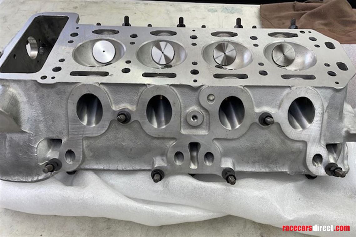 alfa-romeo-750-series-cylinder-head-nos