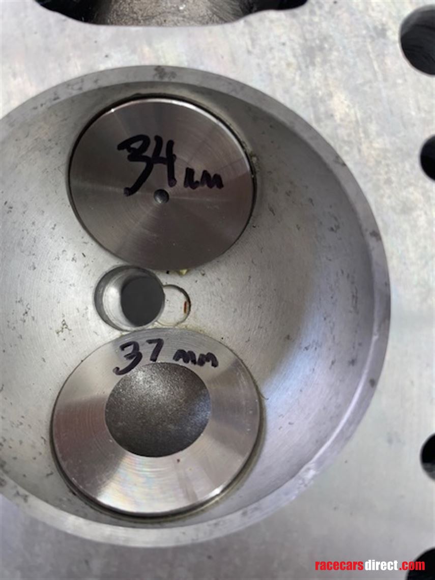 alfa-romeo-750-series-cylinder-head-nos