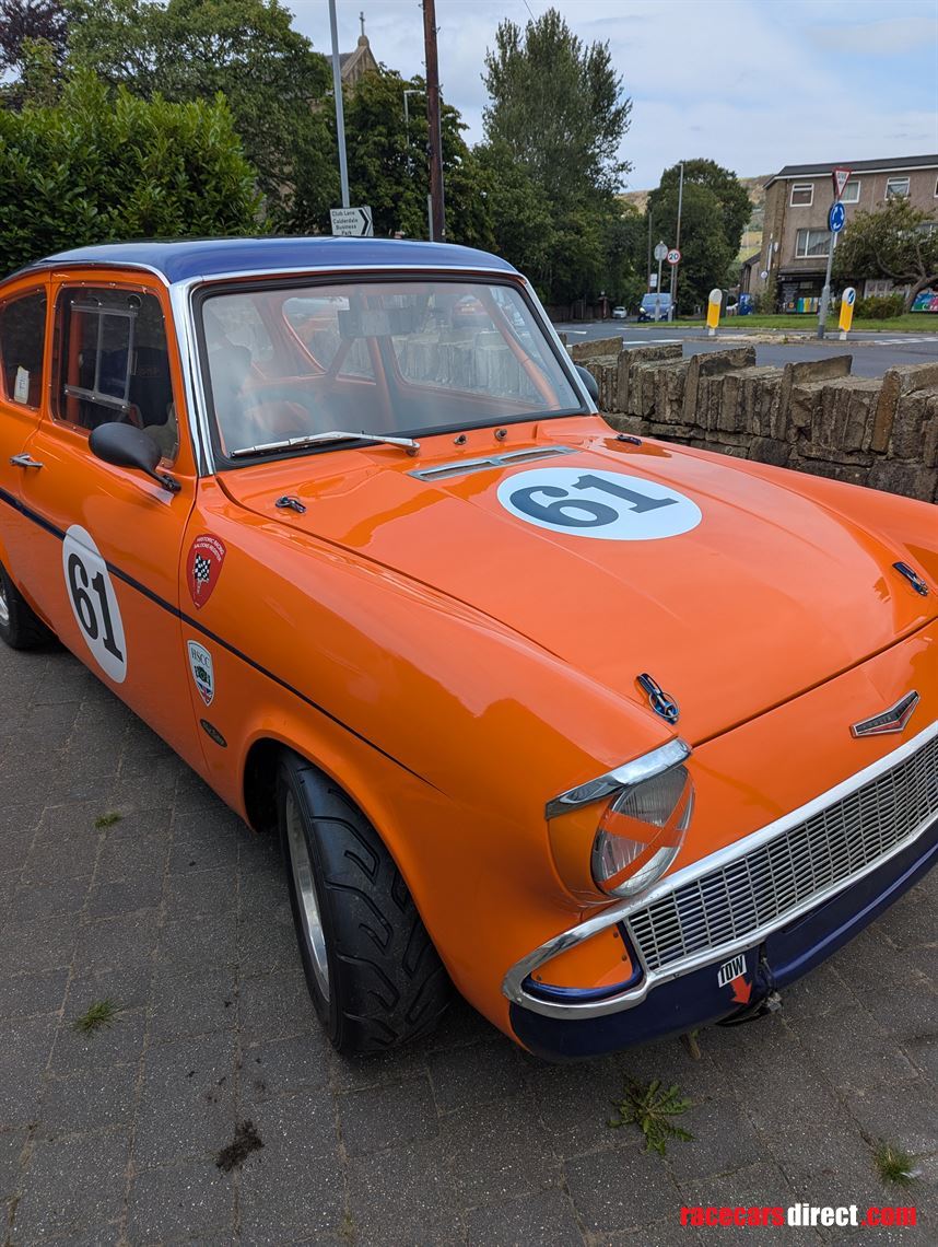 anglia-123e-105e-1600-historic-touring-car