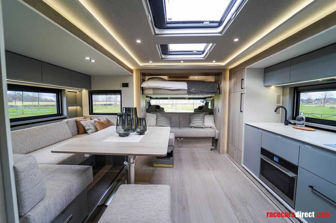 mercedes-stx-top-spec