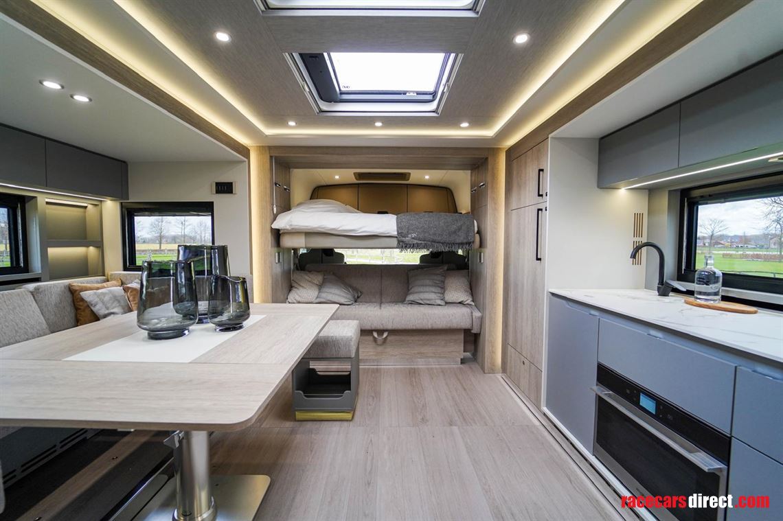 mercedes-stx-top-spec