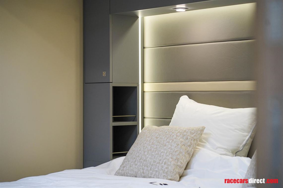 mercedes-stx-top-spec