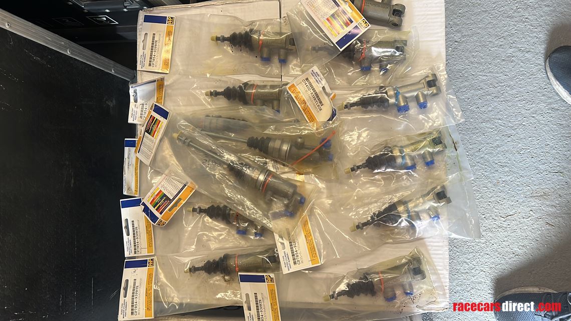 race-car-parts-equipment-lmp2-wheels-etc