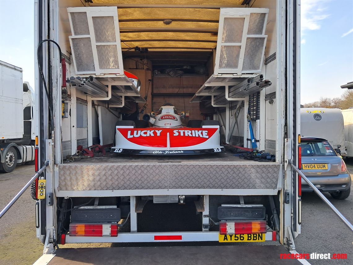 mercedes-1823-car-transporter