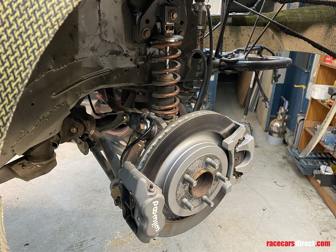 ford-mustang-2024-full-carbon-kevlar