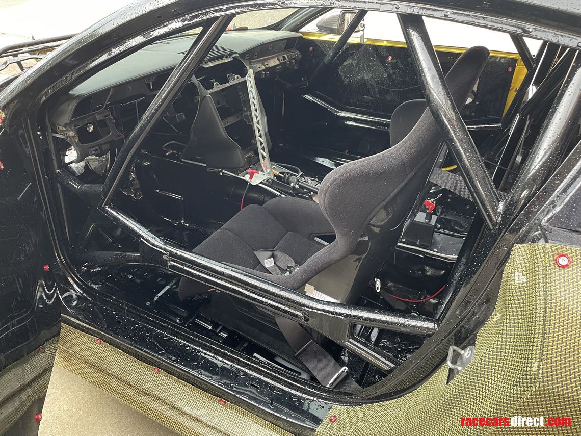 ford-mustang-2024-full-carbon-kevlar