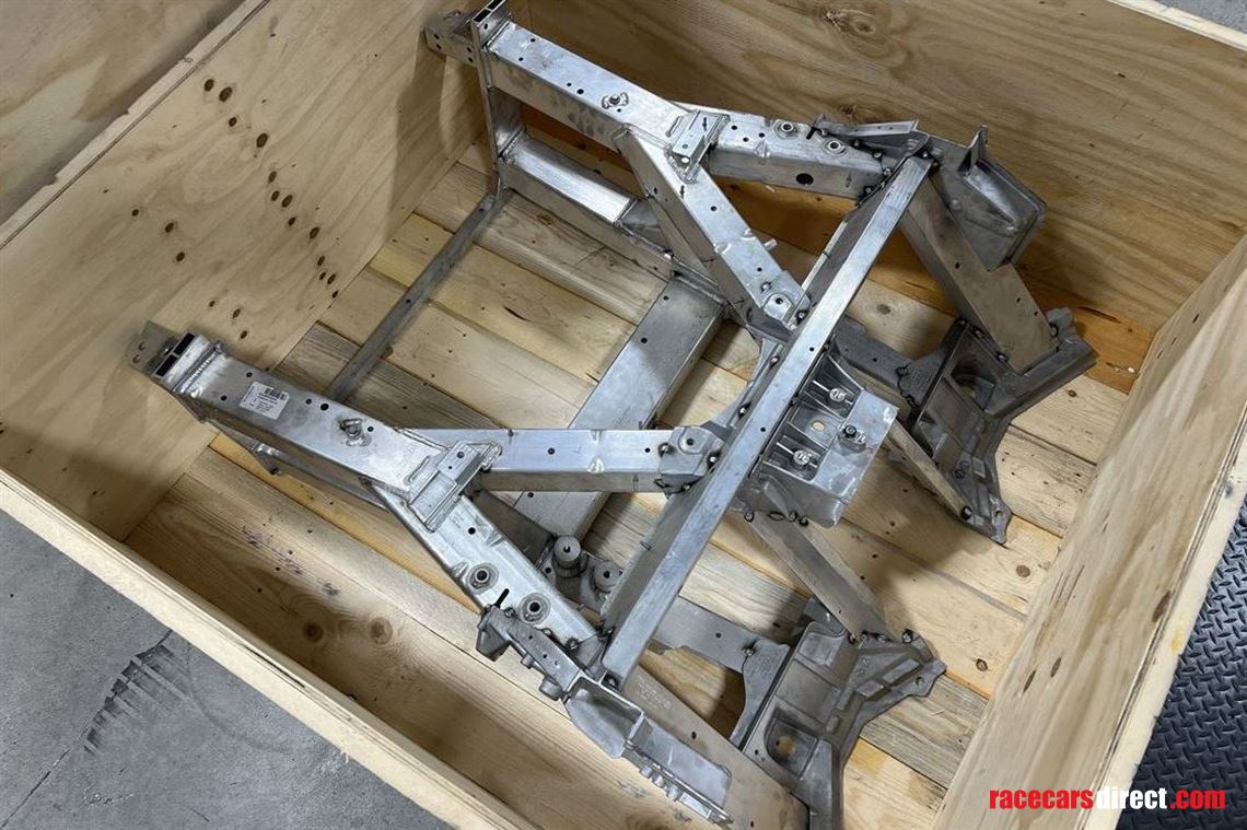 lamborghini-huracan-gt3-front-frame-4ta805028