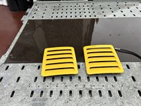 air-intake-and-wing-vents