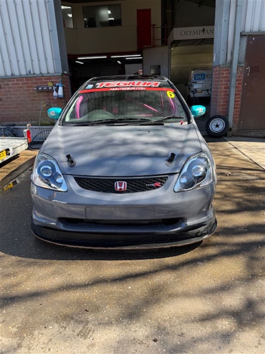 civic-type-r-trophy-car