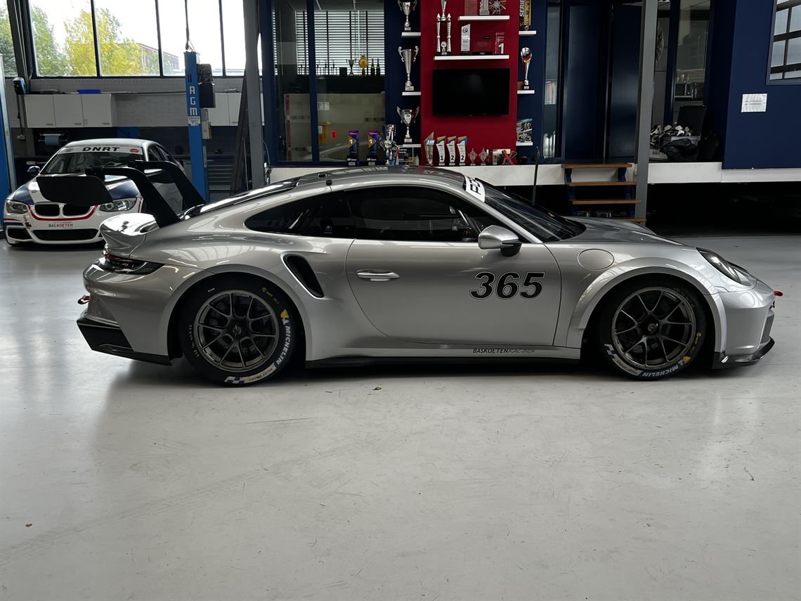 porsche-992-gt3-cup