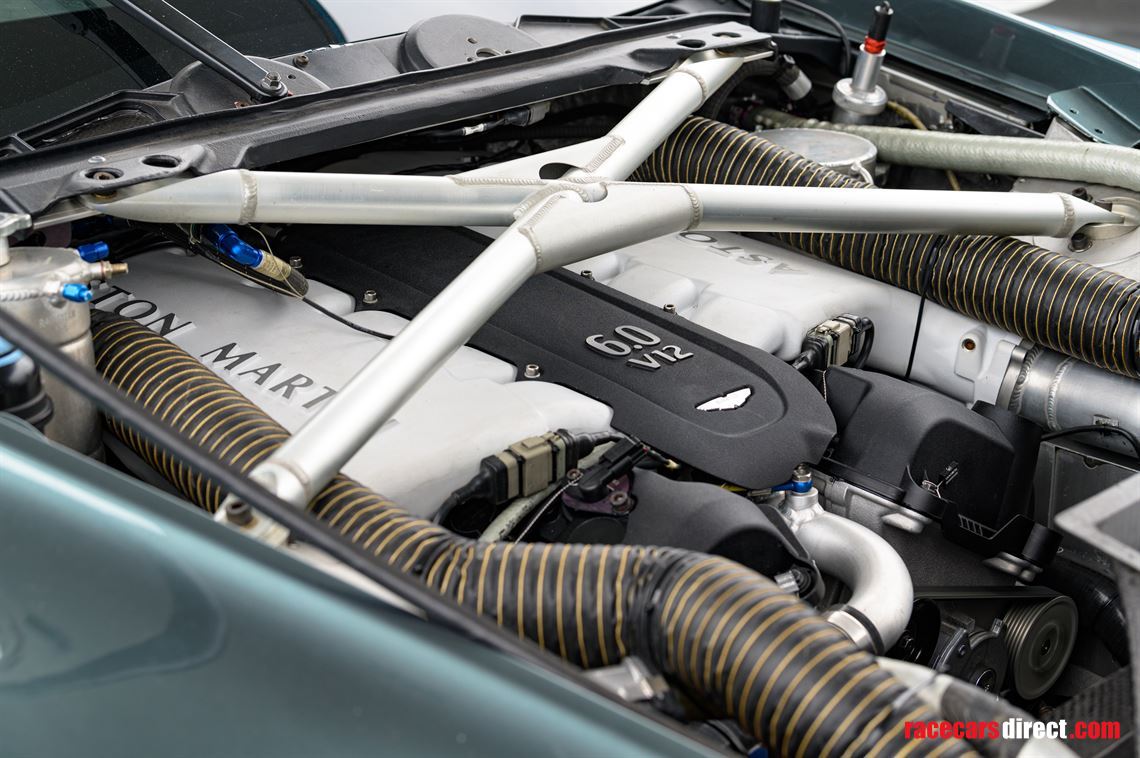 aston-martin-vantage-v12-gt3