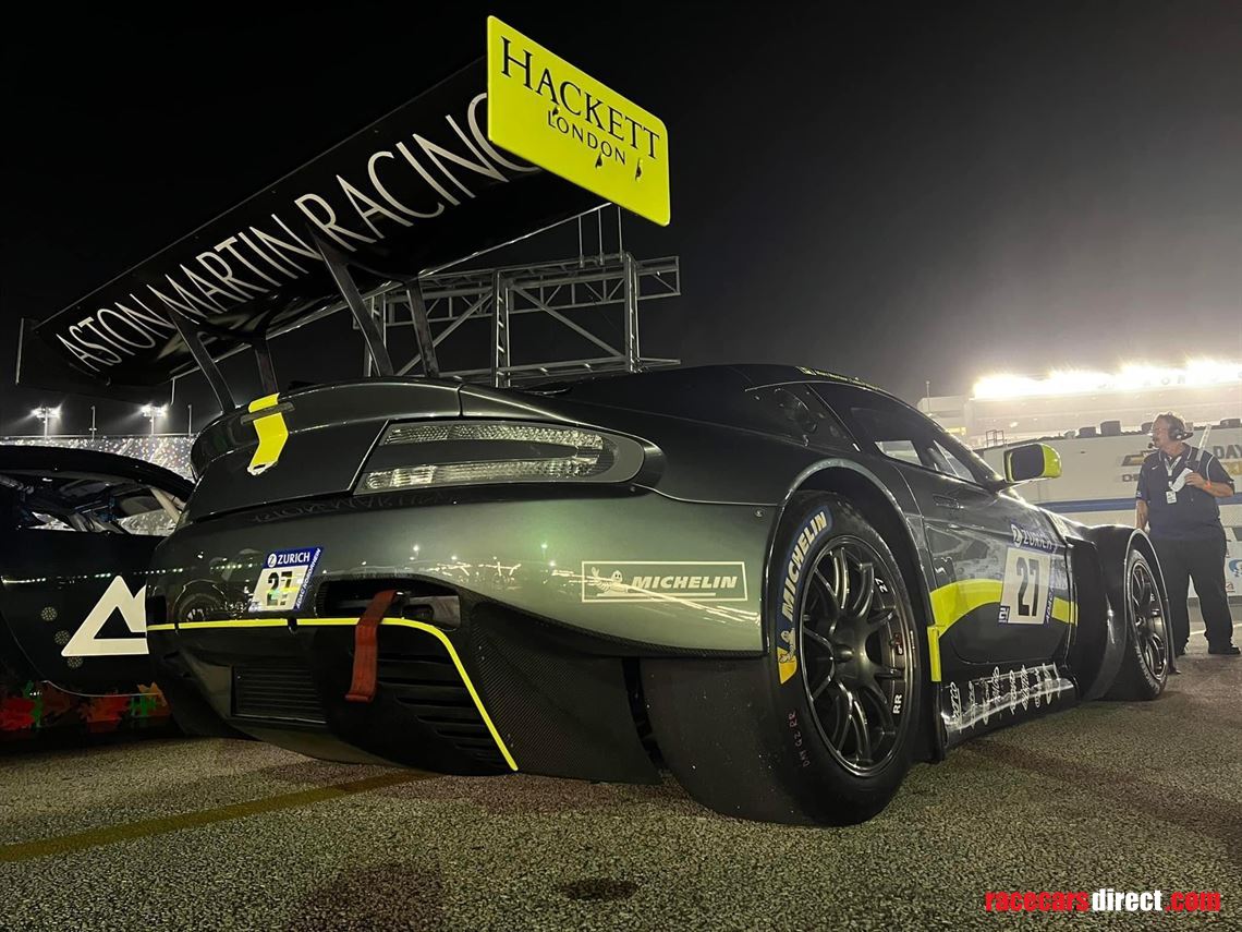 aston-martin-vantage-v12-gt3
