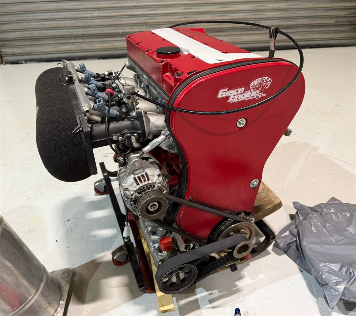 23l-vauxhall-c20xe-petrol-injected-redtop-eng