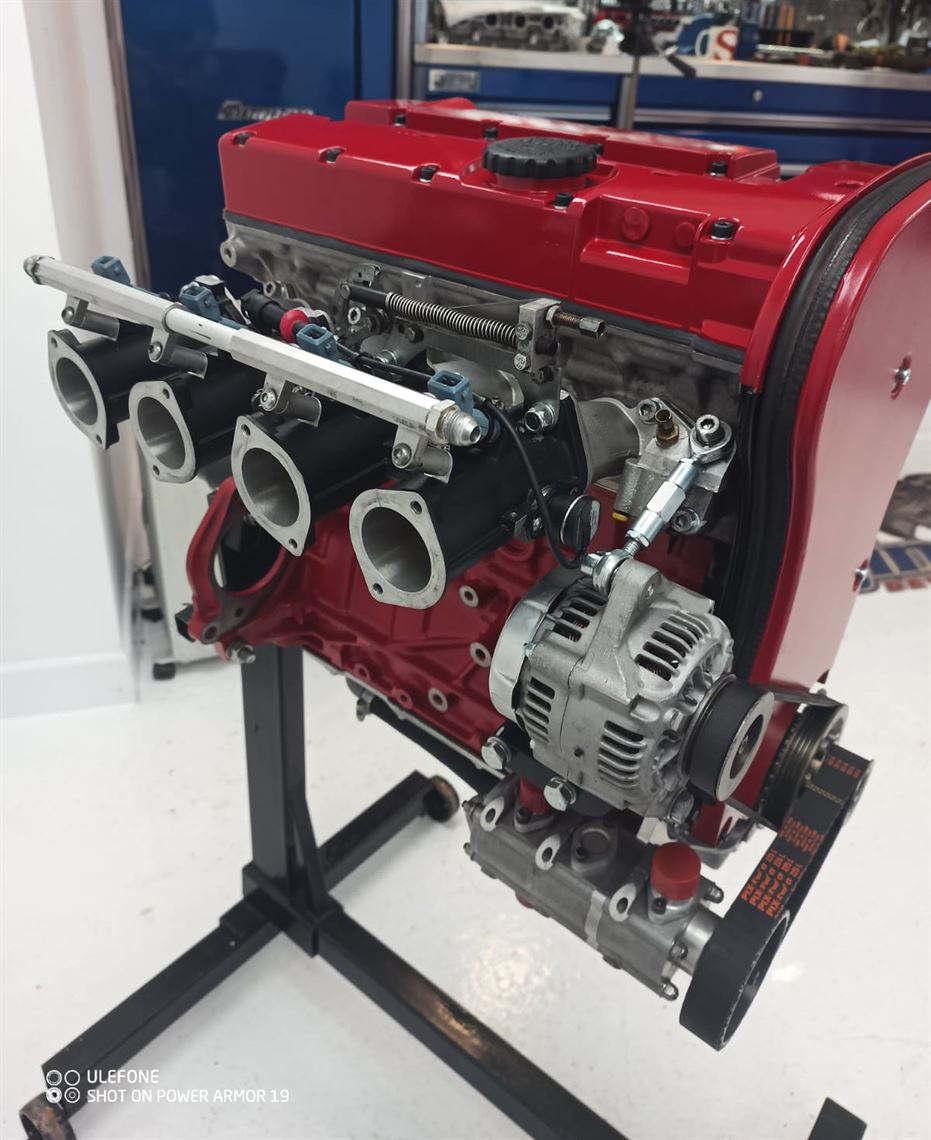 23l-vauxhall-c20xe-petrol-injected-redtop-eng