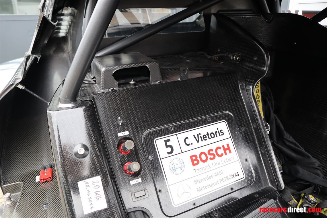 mercedes-benz-c63-amg-coupe-dtm-chassis-001-y