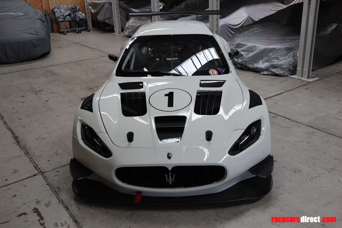 2013-maserati-granturismo-mc-gt3