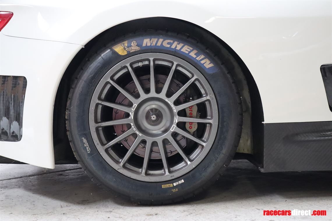 2013-maserati-granturismo-mc-gt3