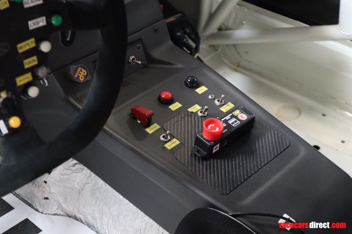 2013-maserati-granturismo-mc-gt3