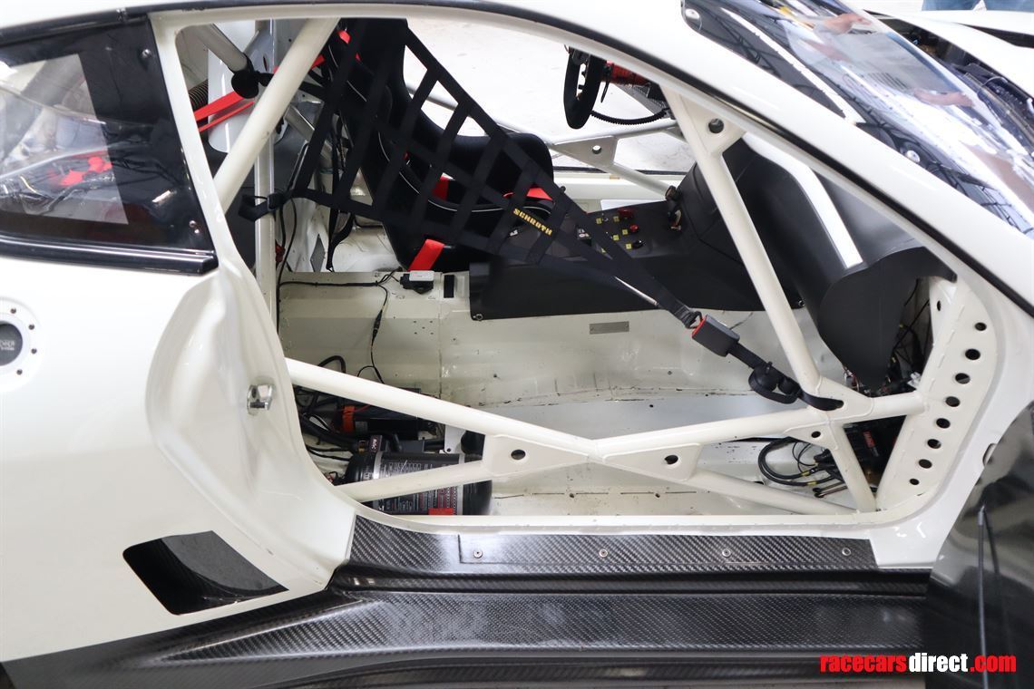 2013-maserati-granturismo-mc-gt3