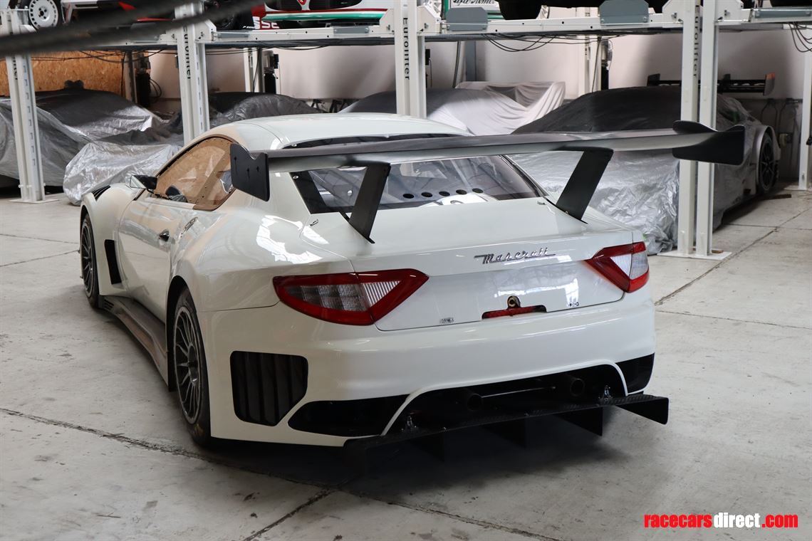 2013-maserati-granturismo-mc-gt3