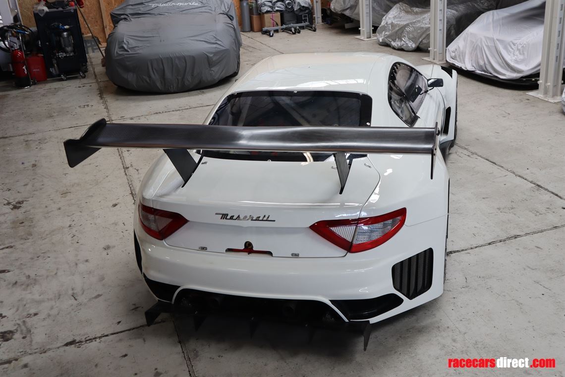 2013-maserati-granturismo-mc-gt3