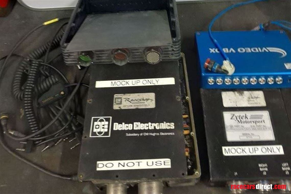 3-ecu-boxes-video-vbox