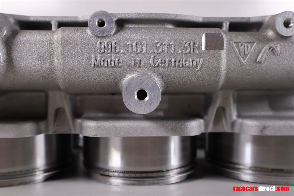 porsche-997-rsr-set-water-boxes-pistons-cylin