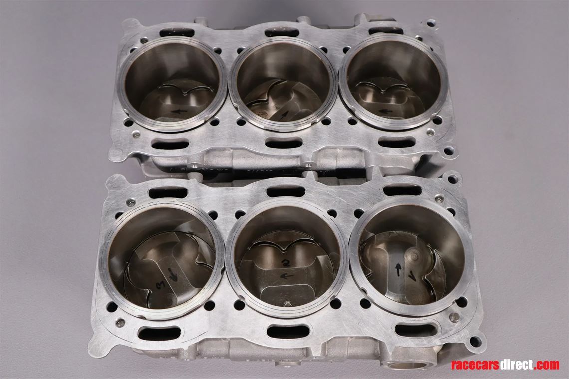 porsche-996-gt3-rs-set-of-waterboxes-pistons