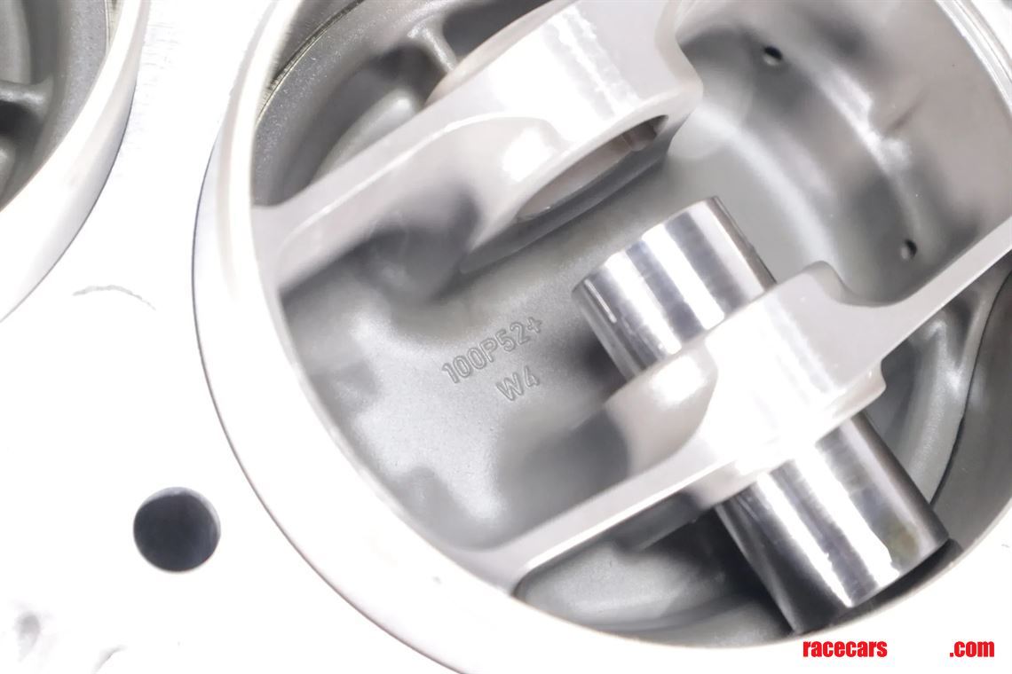 porsche-996-gt3-rs-set-of-waterboxes-pistons