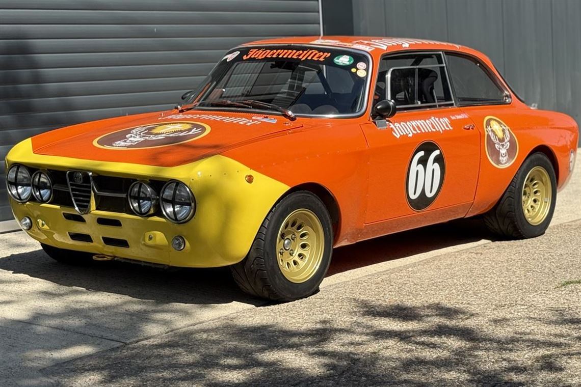 spectacular-alfa-romeo-giulia-gtam