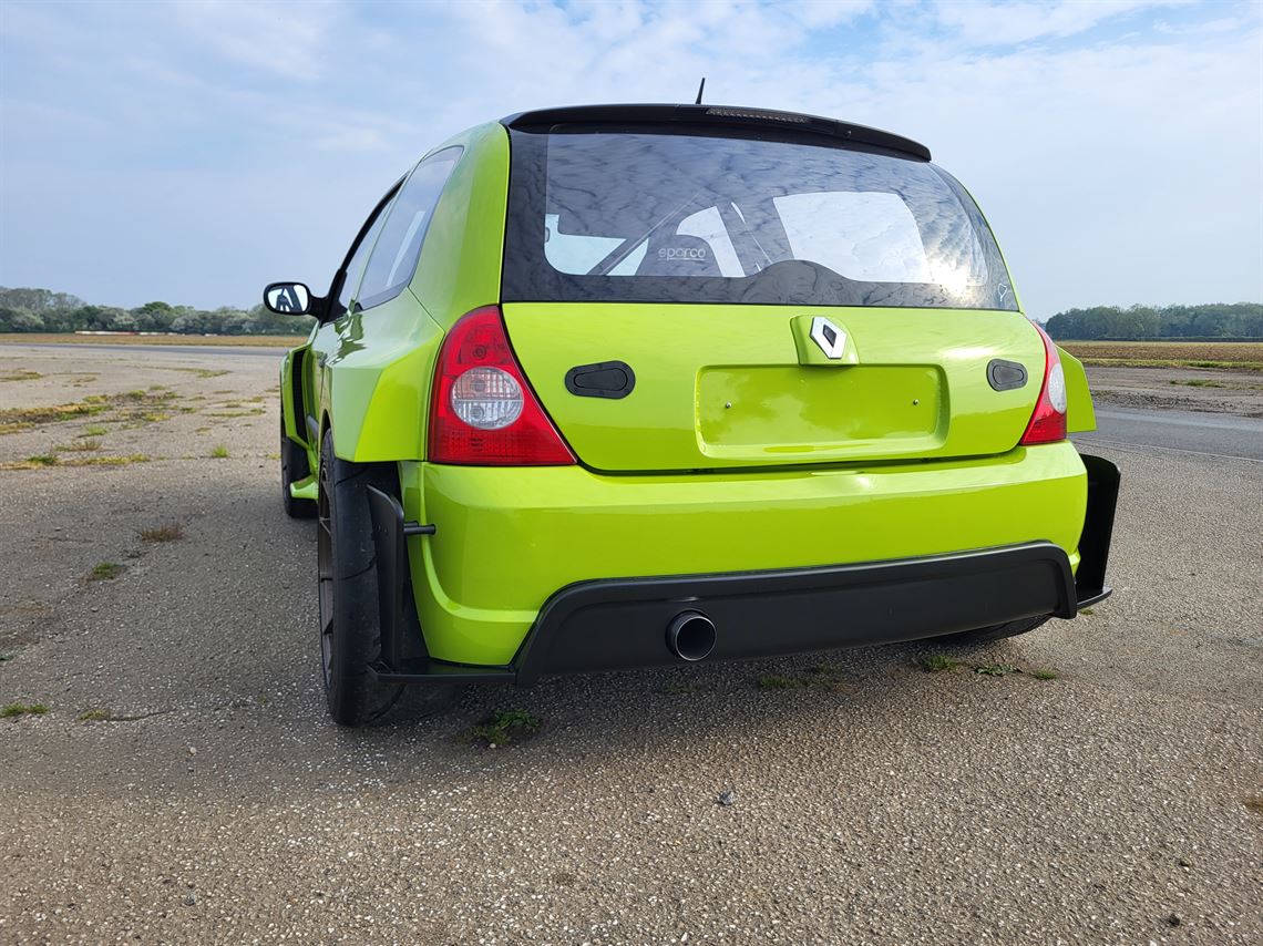 renault-clio-race-car-k20-forged-turbokevlar