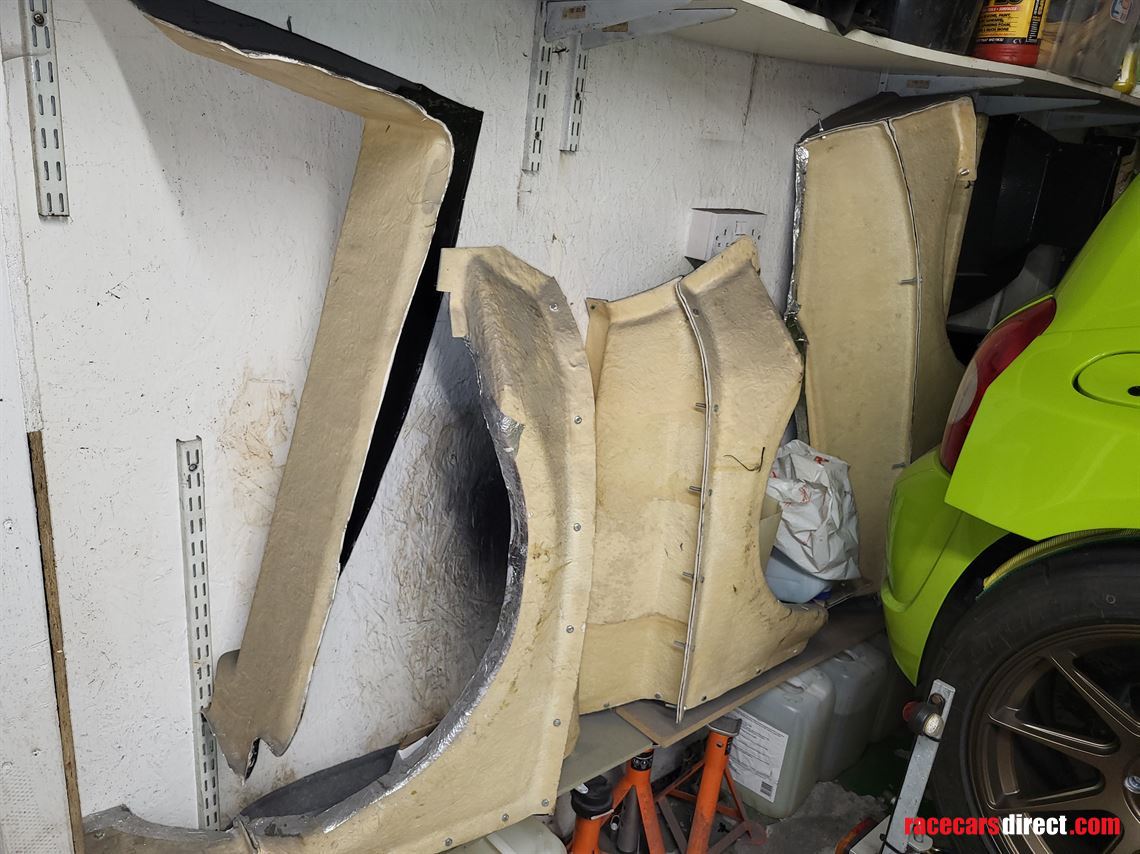 renault-clio-race-car-k20-forged-turbokevlar