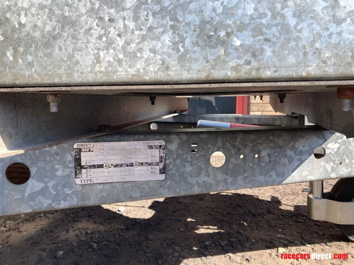 brian-james-trailer-front-storage-boxes