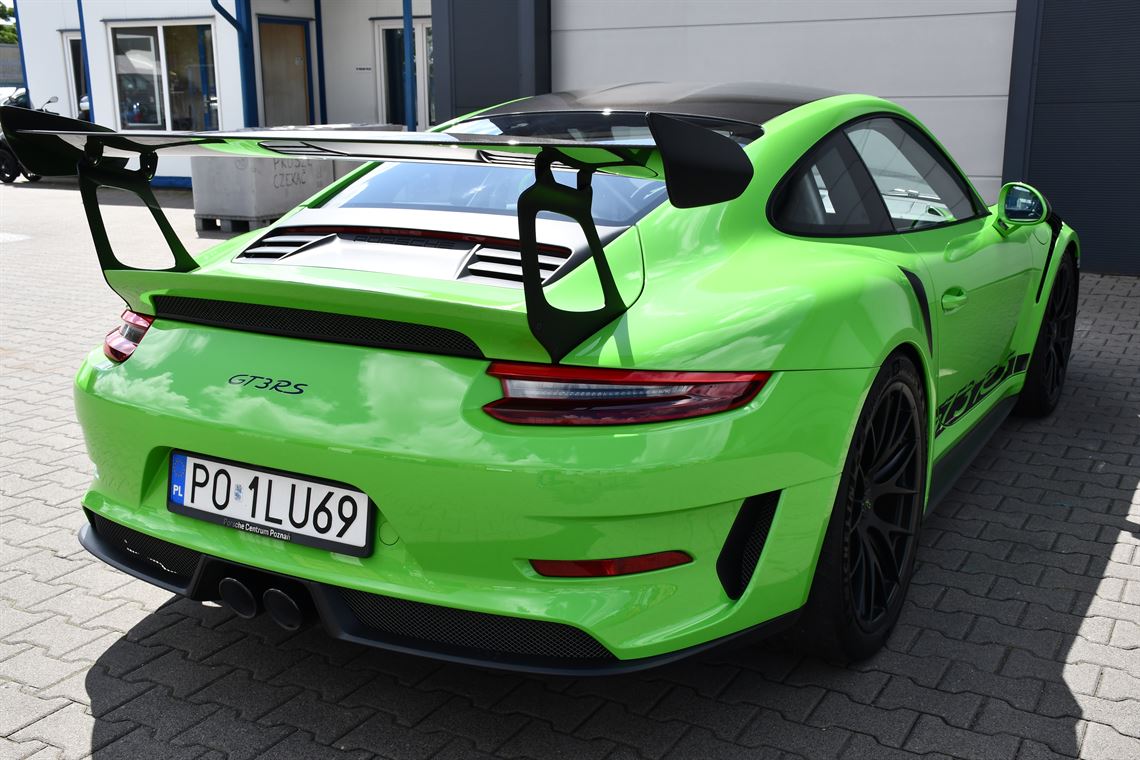porsche-9912-gt3-rs-weissach