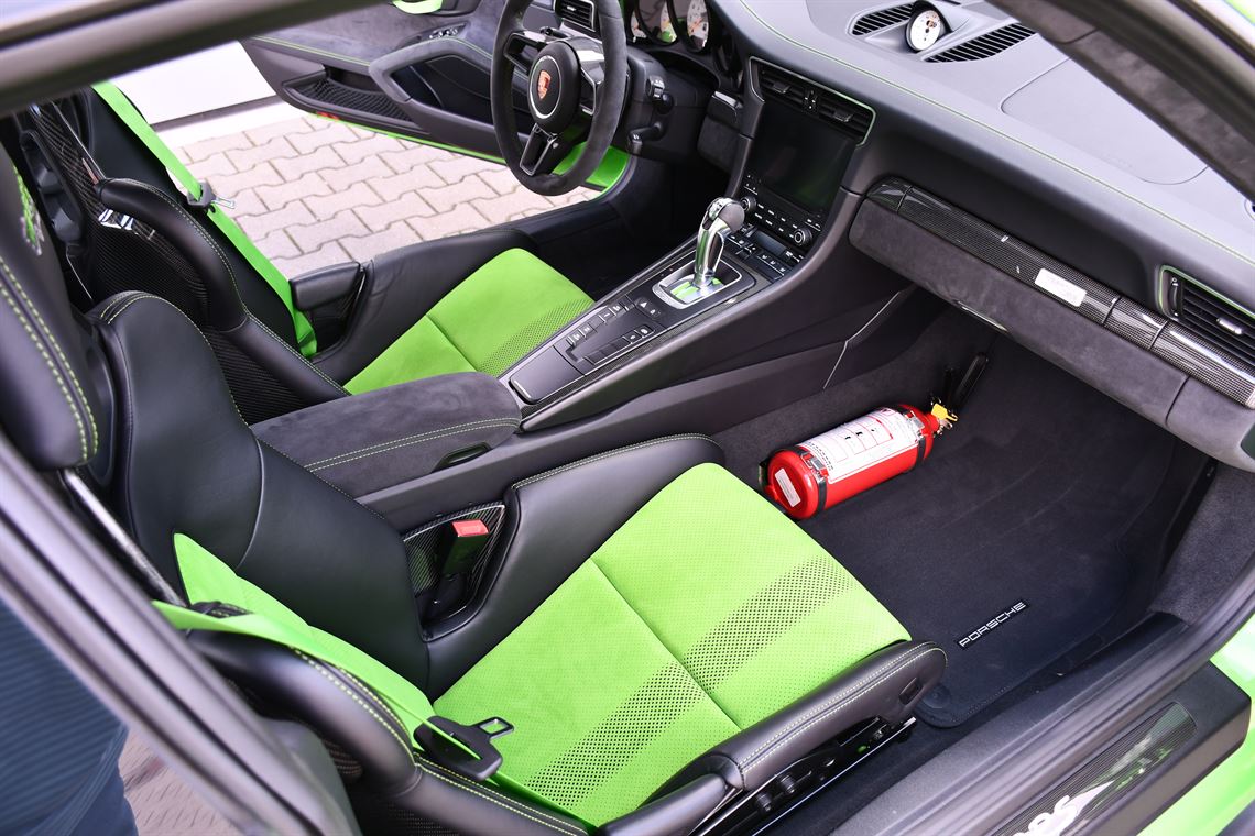 porsche-9912-gt3-rs-weissach