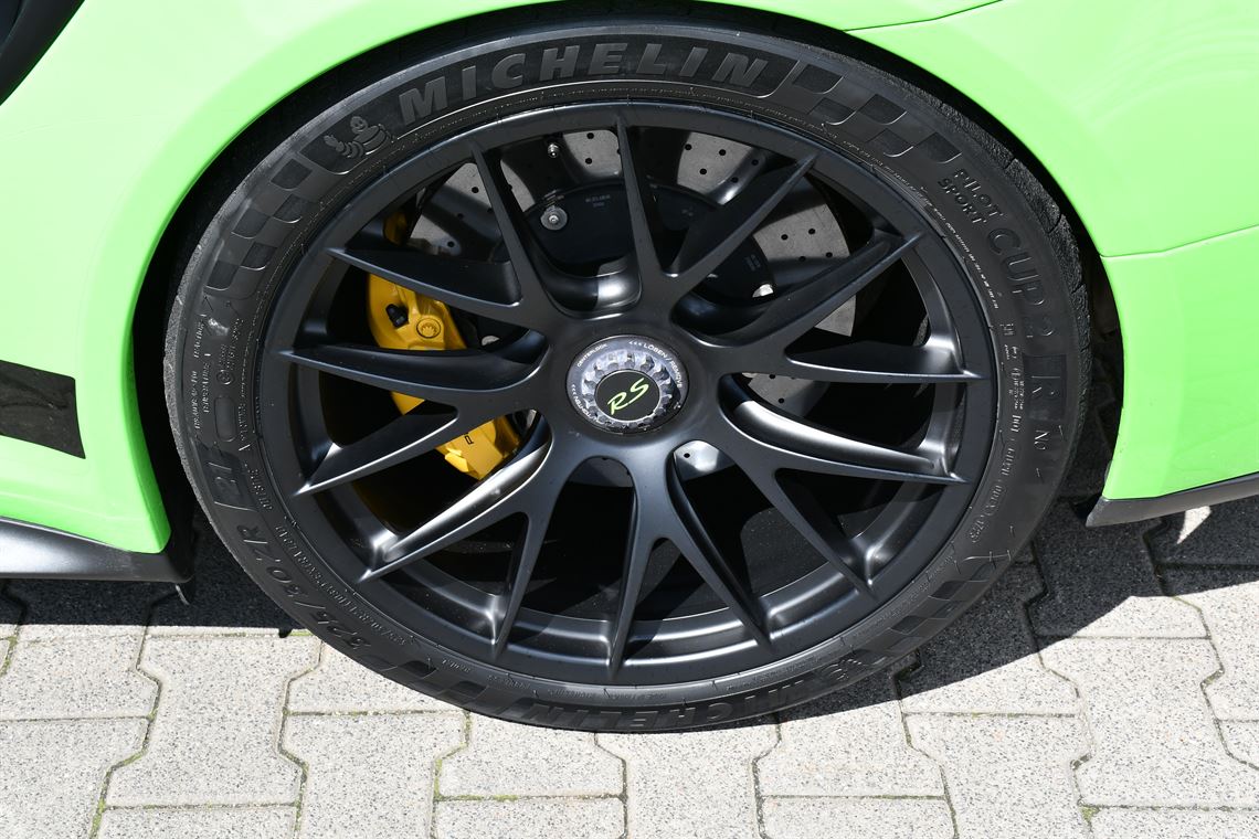 porsche-9912-gt3-rs-weissach