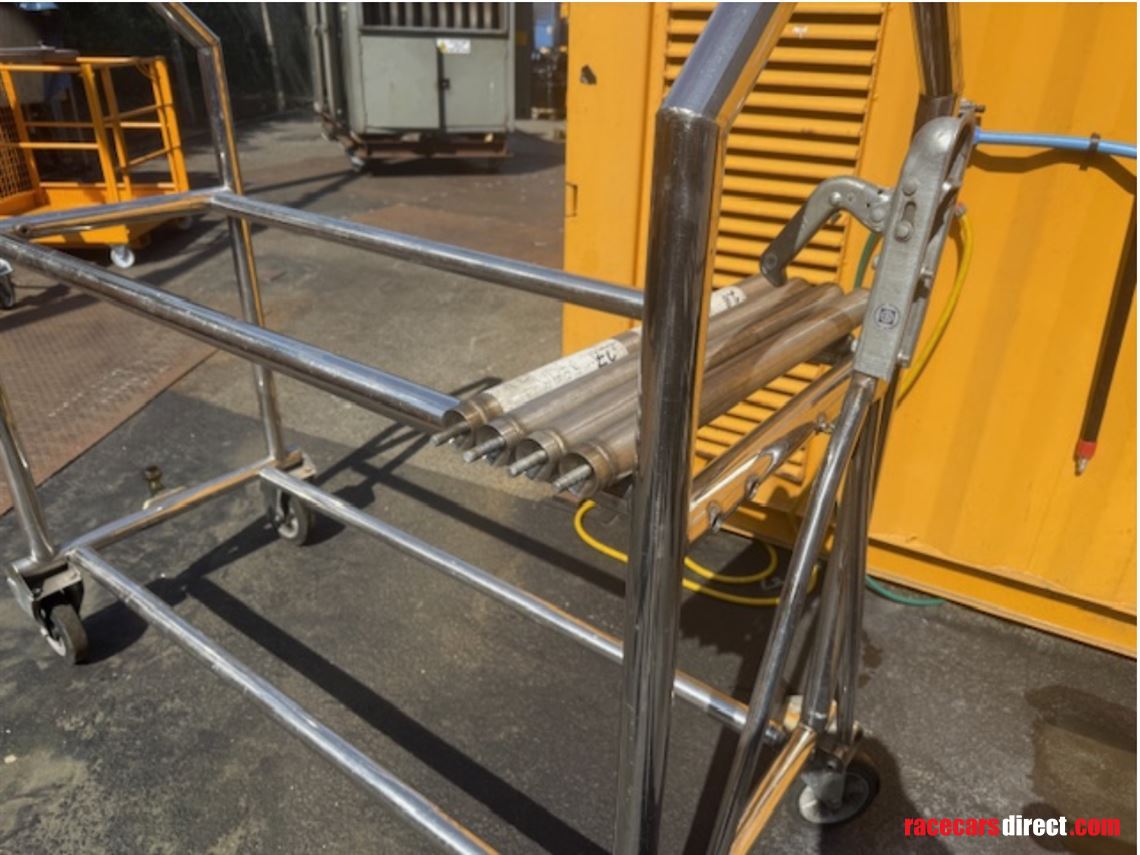 tyre-rack-with-tow-bar-and-tow-hitch-ball