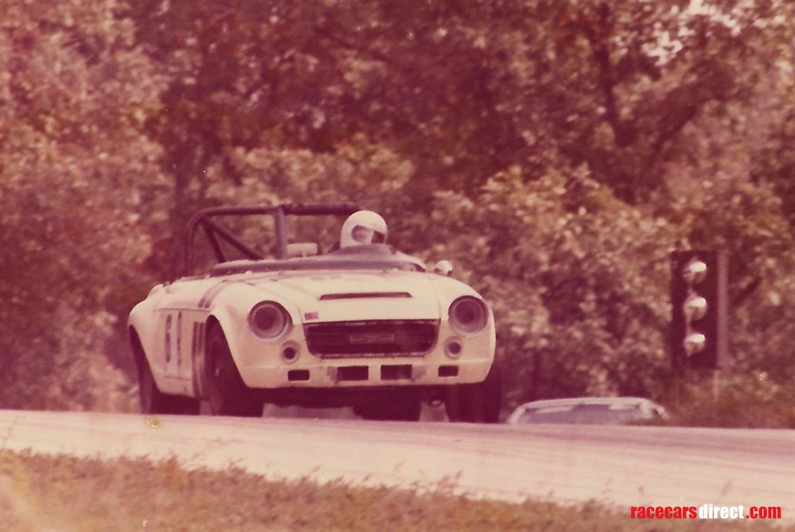 datsun-srl311-2000-roadster