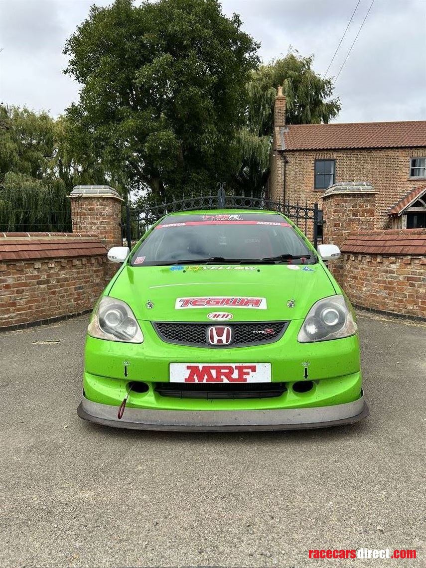 honda-civic-type-r-trophy-car