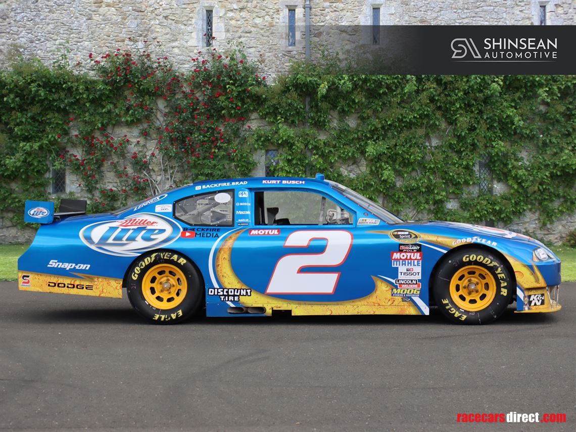 dodge-charger-nascar-2010-kurt-busch